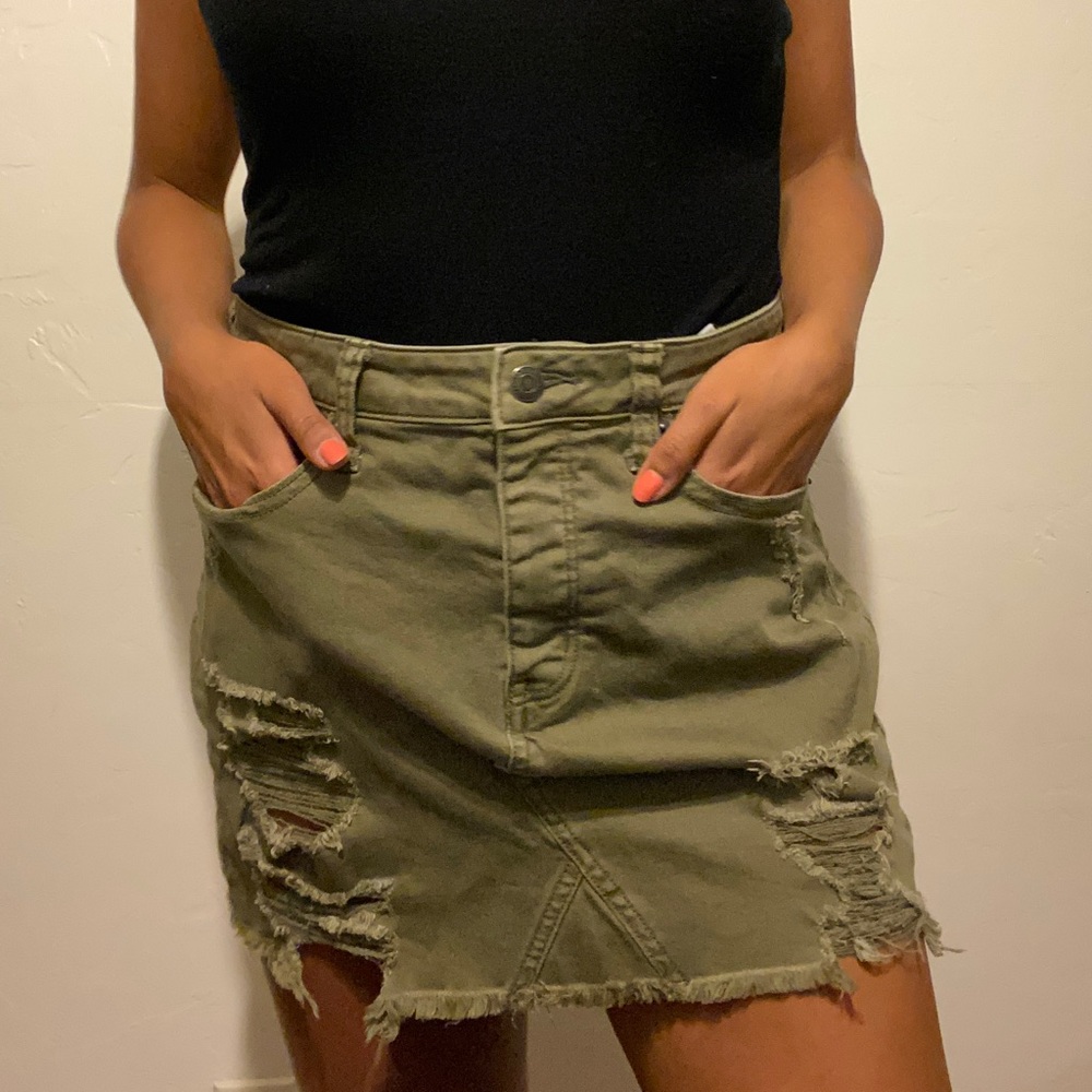 American Eagle Ripped Skirt
